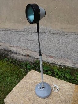 lampa FAMED 1