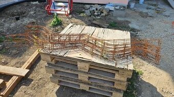 Distanční hadi/distanční podložky