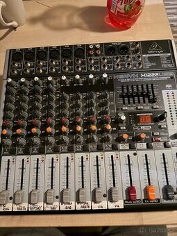 Behringer XENYX X 1222 USB