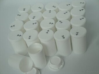 Malý plastový box, krabička, organizér, lékovka