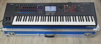 Yamaha Montage 7 + case Thon
