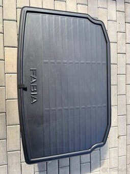 ŠKODA FABIA IV-OBOUSTRANNÝ KOBEREC DO KUFRU ORIGINAL