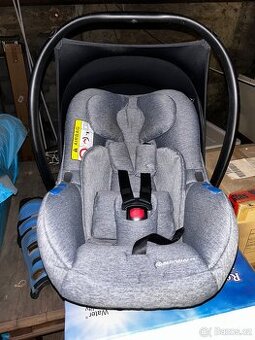 Autosedačka vajíčko Avionaut Pixel