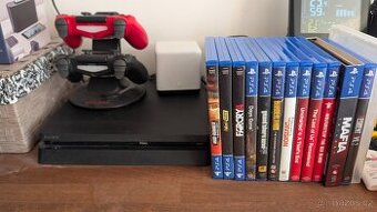 PS4 Slim 1tb + 2x ovladač + hry