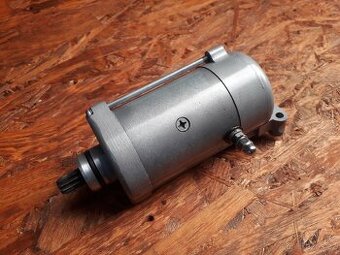 Startér pro Hondy CM400T, CB400N, CB250 a CB450N..