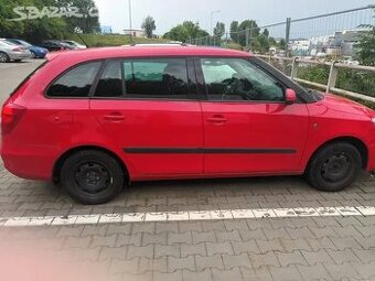 Škoda Fabia II Combi - na díly nebo zástavbu motoru