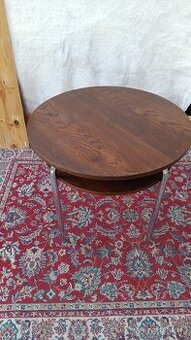 Stolek retro, s kovovými ohýbanými nohami