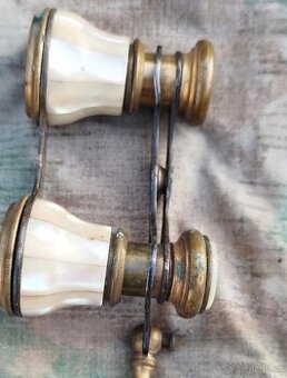 Staré divadelní kukátko