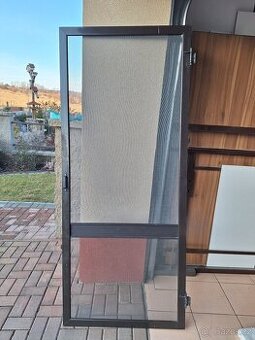 Dveřní síť proti hmyzu, hliník