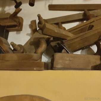 Staré hoblíky a nářadí