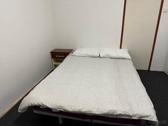 Pronájem — útulný pokoj pro pár na Praha 10.