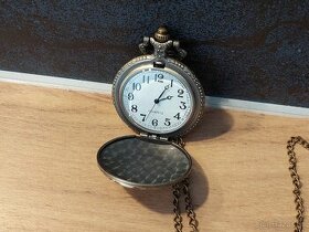 Kapesní hodinky s motivem vláčku - nové, matné - 1