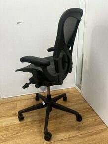 Kancelářská židle Herman Miller Aeron Remastered New