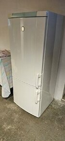 Kombinovaná chladnička s mrazákem Elektrolux ERB 2945