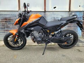 KTM 890DUKE