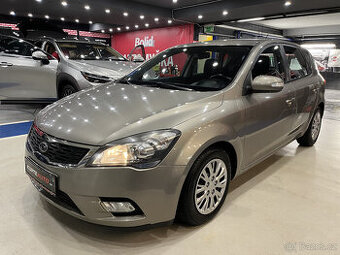 kia ceed 1.4  2010