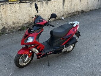 Prodám skútr 50 ccm – 4T, Čína, bez dokladů