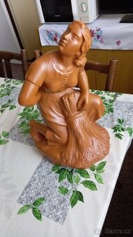 Plastika selka/děvečka Jihokera Bechyně. - 1