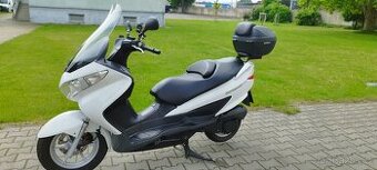 SUZUKI BURGMAN 125 - 1