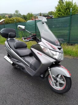 Suzuki burgman 400