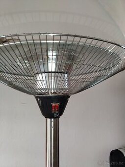 Predám peknú vonkajšiu tepelnú lampu