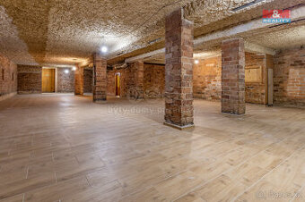 Pronájem restaurace, stravování, 358 m², Třinec, ul. Lidická - 1