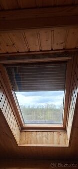 Střešní okno Velux včetně venkovní a vnitřní rolety