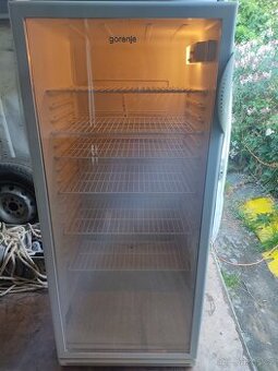 prosklená lednice Gorenje 138/60 cm