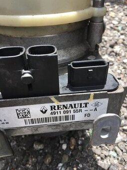 Servo čerpadlo Renault Express