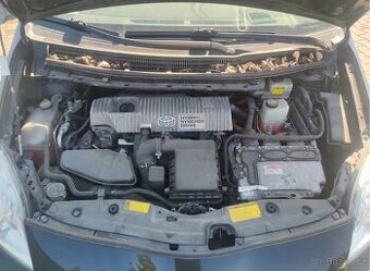 Kompl motor + převodovka Toyota Prius III 1.8 2ZR