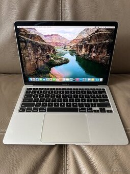 MacBook Air M1 2022