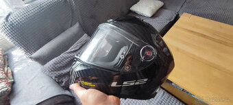 Přilba LS2 FF811 Carbon, vel.M (po pádu) na díly