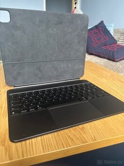 Apple Magic Keyboard 13″ pro iPad – EN rozložení