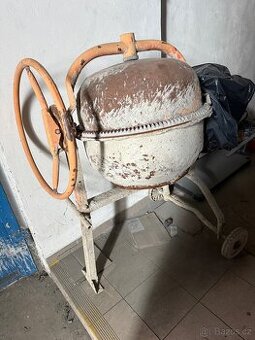 Stavební míchačka 220v - 1