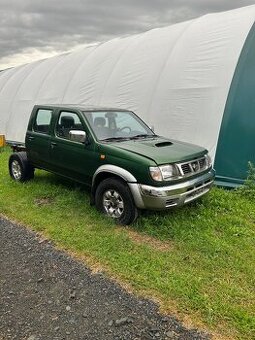 Nissan navara d 22 - 1