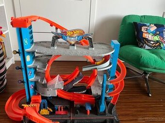 Hotwheels Ultimate Žralok