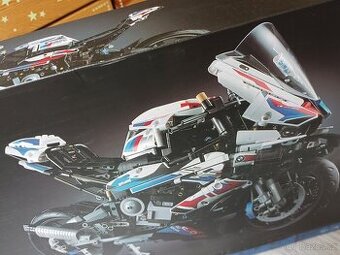 TECHNIC - BMW M1000RR