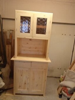 Prodám novou selskou kredenc z masivu bez povrchové úpravy