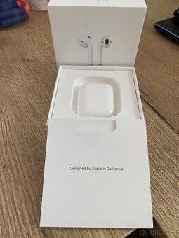 Sluchátka Apple AirPods 2 generace