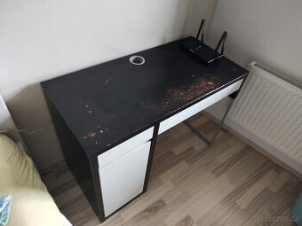 Psací stůl za odvoz