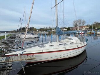 Plachetnice Granada 31