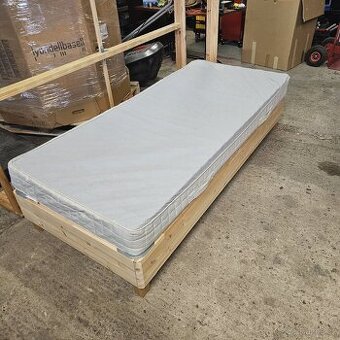 Prodám postel 90-200cm