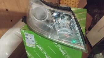 Pravý Xenon Škoda Octavia 2 facelift