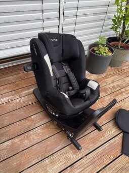 Otočná 360° autosedačka 9-18 měsíců Nuna Prym