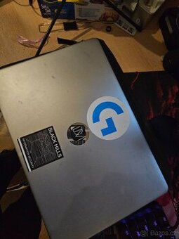 Prodám HP 15s-fq4670nc na díly/ opravu