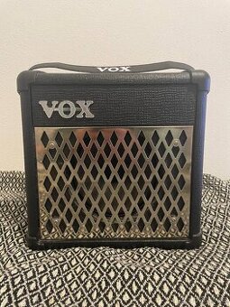 Kytarove kombo VOX Mini5 Rhythm Black – jako nový