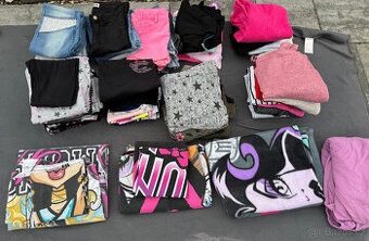 Dívčí oblečení vel. 142-158