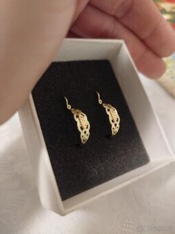 Zlaté náušnice 585 4g