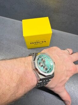 Invicta Akula