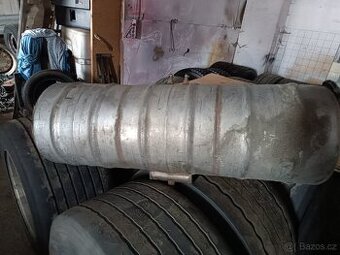 Prodám nerezovou palivovou nádrž